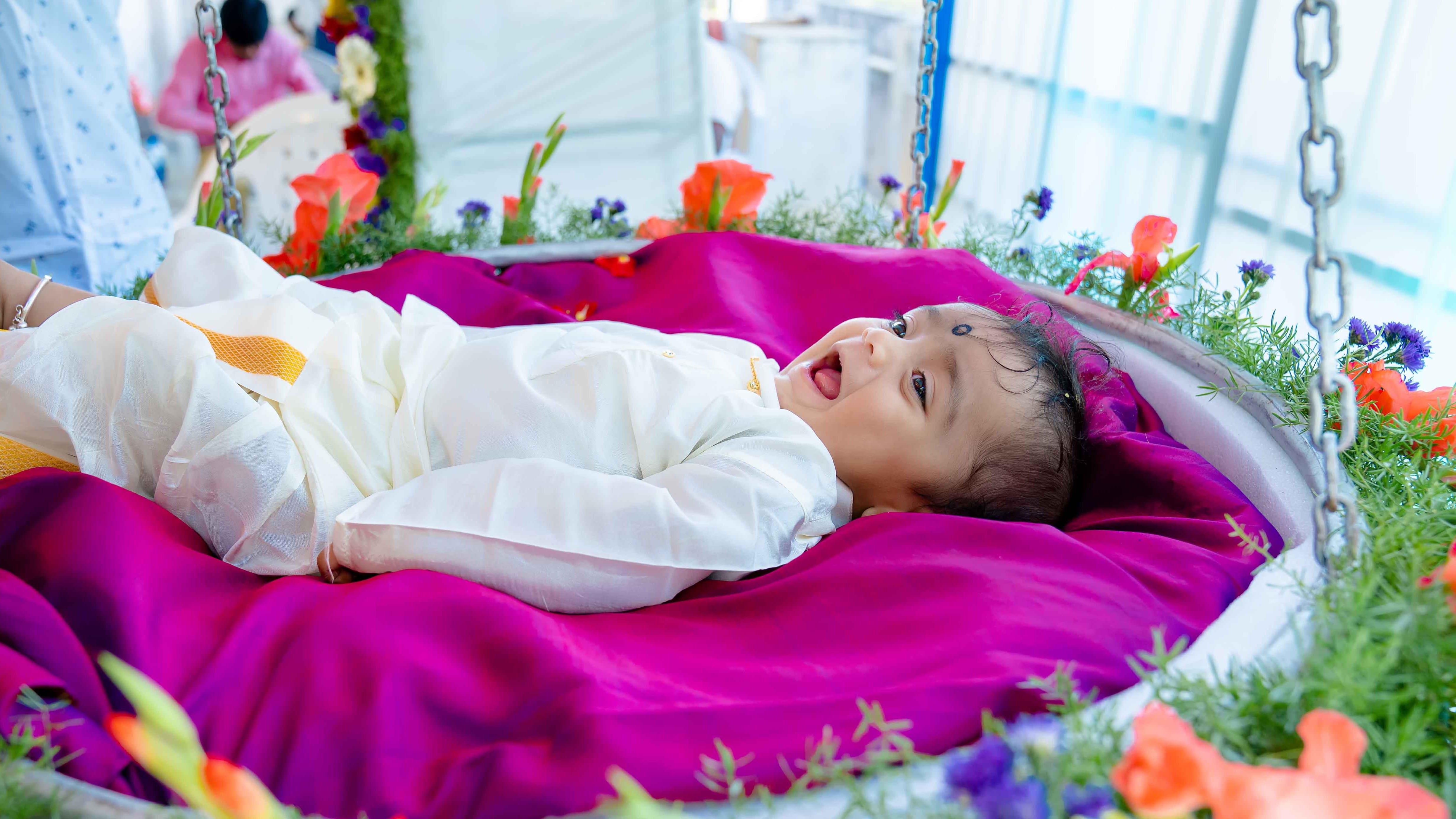 Cradle Ceremony Photography - Slide 4